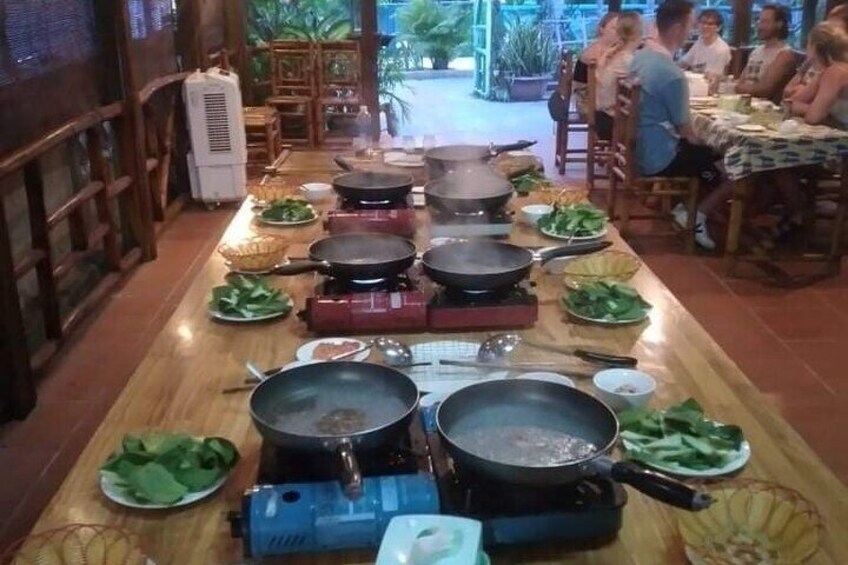 Hoi An Eco cooking class & Fishing tour by bamboo basket boat 