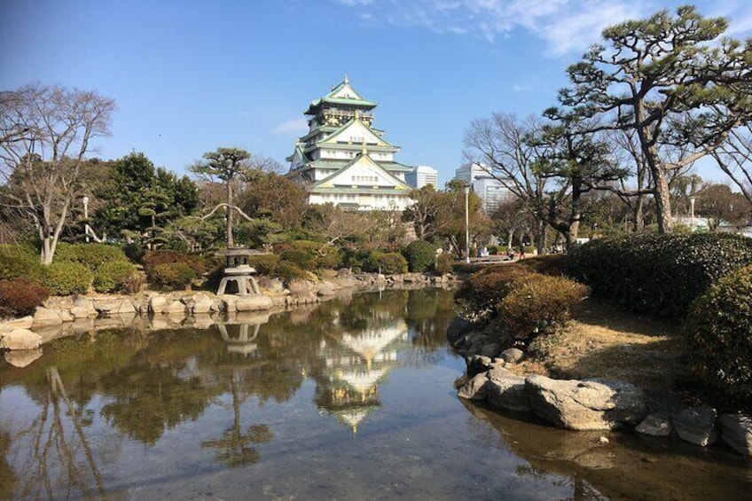 Full-Day Private Guided Tour to Osaka Palaces and Temples