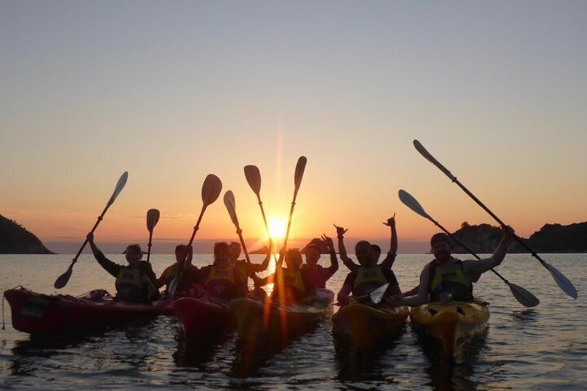 Cathedral Cove Classic Kayaking Tour