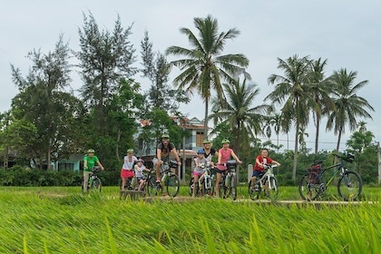 Bike and Kayak Hoi An Tour