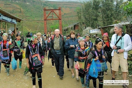 Sapa Trekking By Bus 2 Days – 1 Night overnight In Ta Van Village