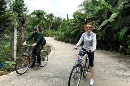 Private Mekong Delta Adventure: My Tho & Biking on BenTre Island