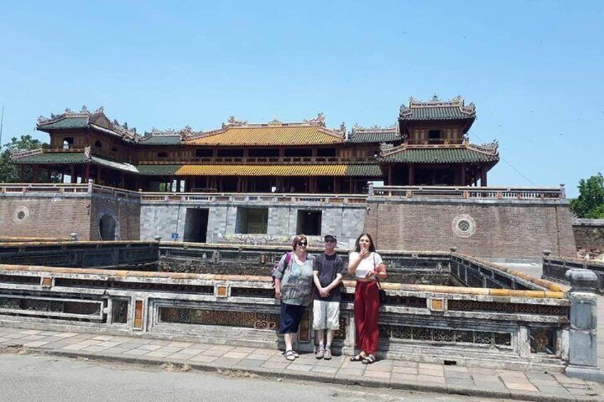 Daytrip to Hue Imperial Palace, Royal King Tomb &Perfume River via Hai Van Pass