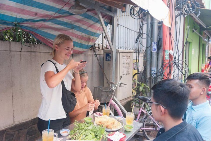 Saigon Unseen and Street Food Tour By Motorbike