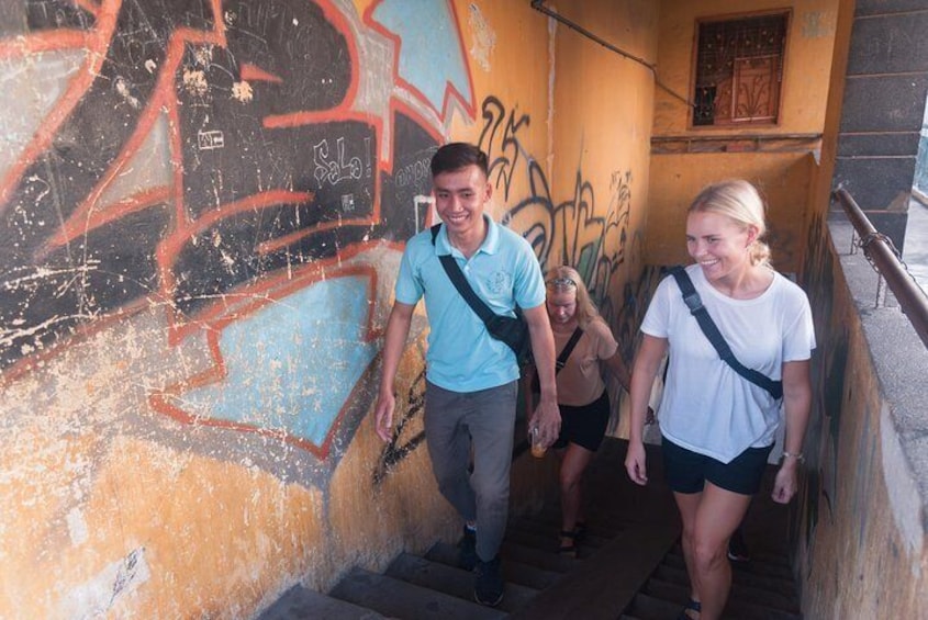 Small-Group Scooter Tour of the Highlights in Ho Chi Minh City