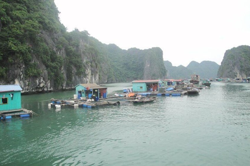 Floating fishing village