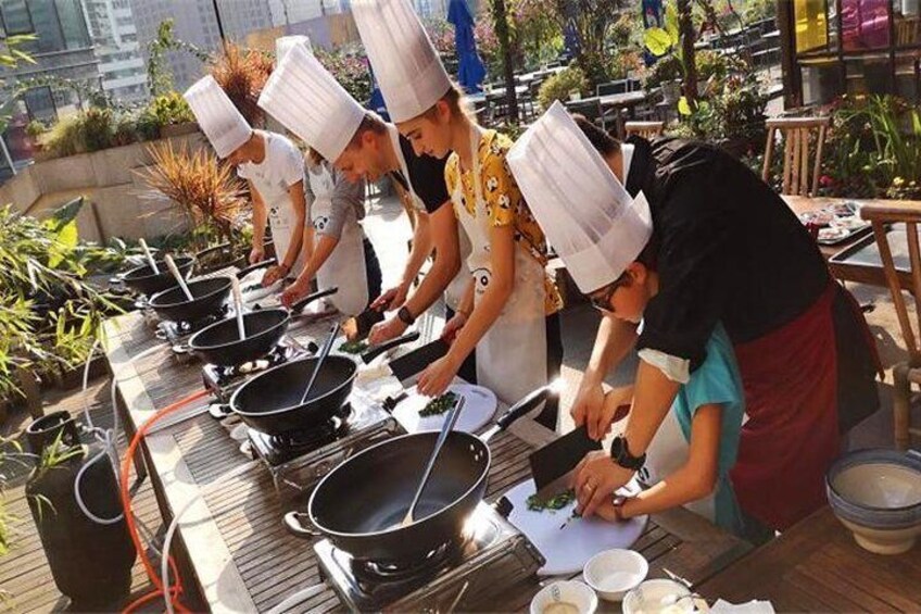 Half day Sichuan Cuisine Cooking Class Tour