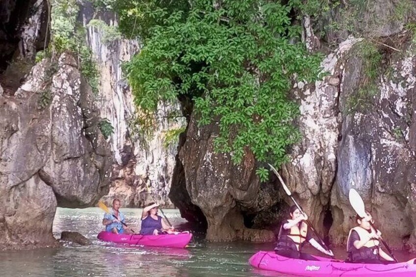 Krabi kayak at Ao Thalane 