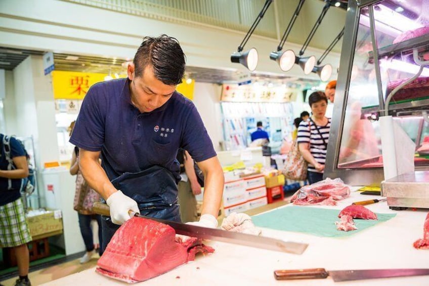 Tuna cutting show!