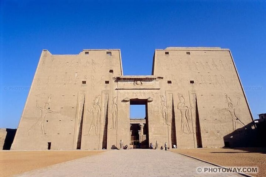 Day tour to Luxor from Aswan