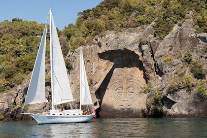 Maori Rock Carvings Eco Sailing Taupo