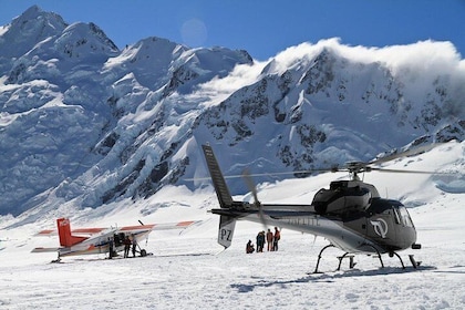 45-Minute Mount Cook Ski Plane and Helicopter Combo Tour