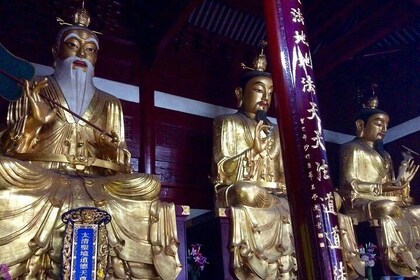 Tour privado del templo y la obra de arte de Shanghái: una comprensión más ...