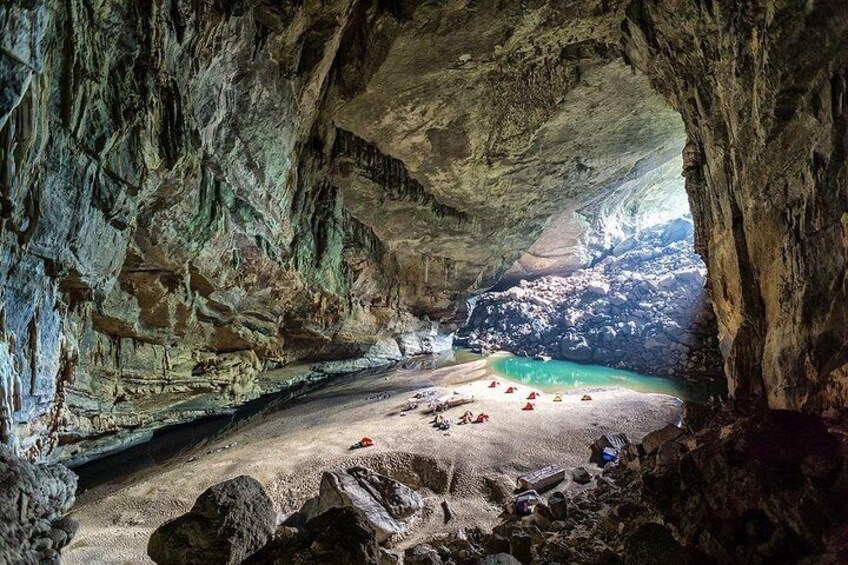 DELUXE SMALL Group : PHONG NHA CAVE And PARADISE CAVE Full Day Guided Tour
