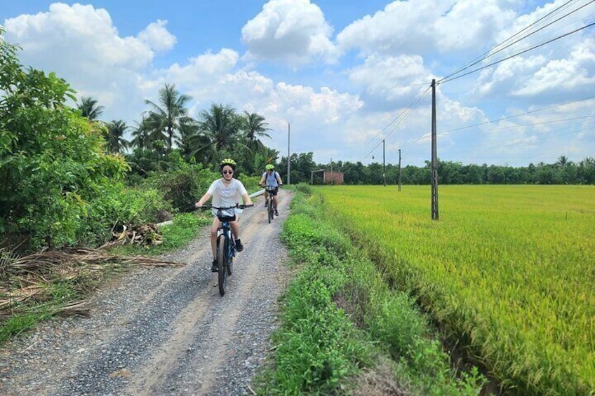 Experience the authentic Mekong Delta by Bikes,Boat and Kayaks