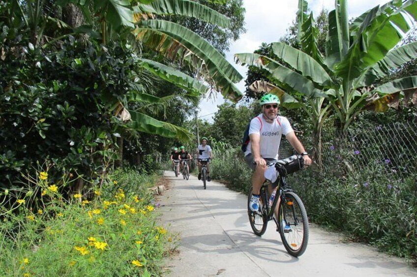 Experience the real Mekong by Bike 