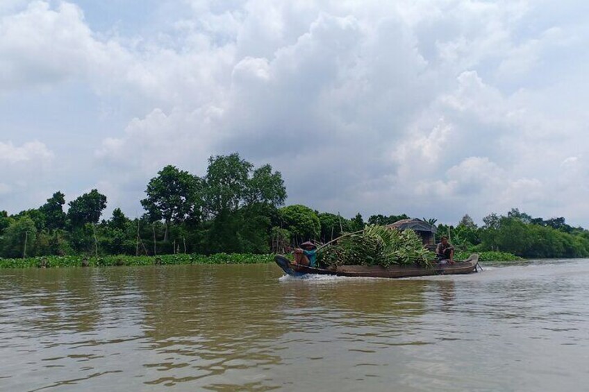 Experience the real Mekong Delta.
Countryside Adventures.