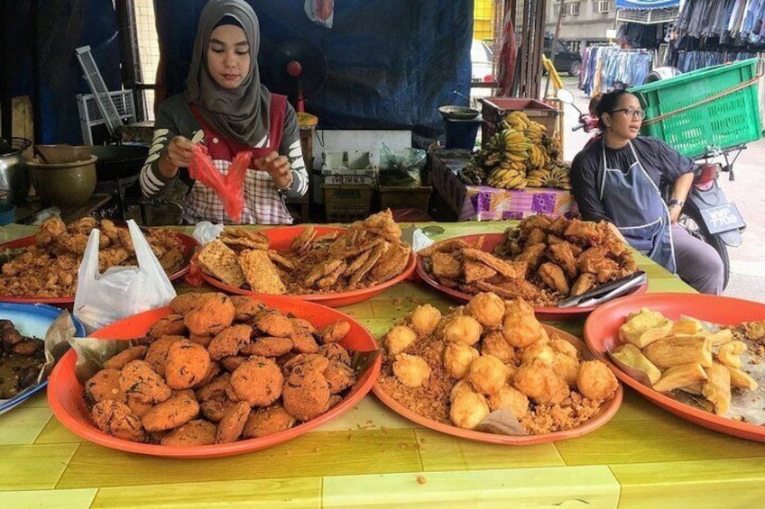 The 10 Tastings of Kuala Lumpur With Locals: Private Street Food Tour