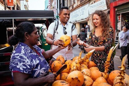The 10 Tastings of Colombo With Locals: Private Street Food Tour