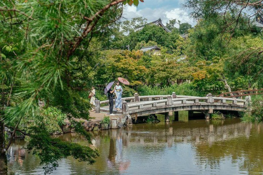 Explore the Geisha culture with a local guide