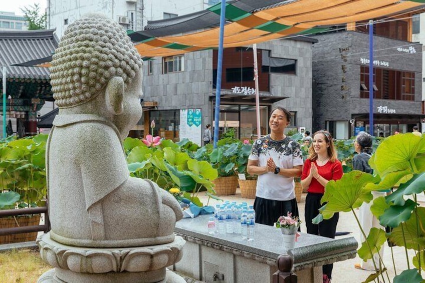 Highlights Tour with a Local in Seoul 3