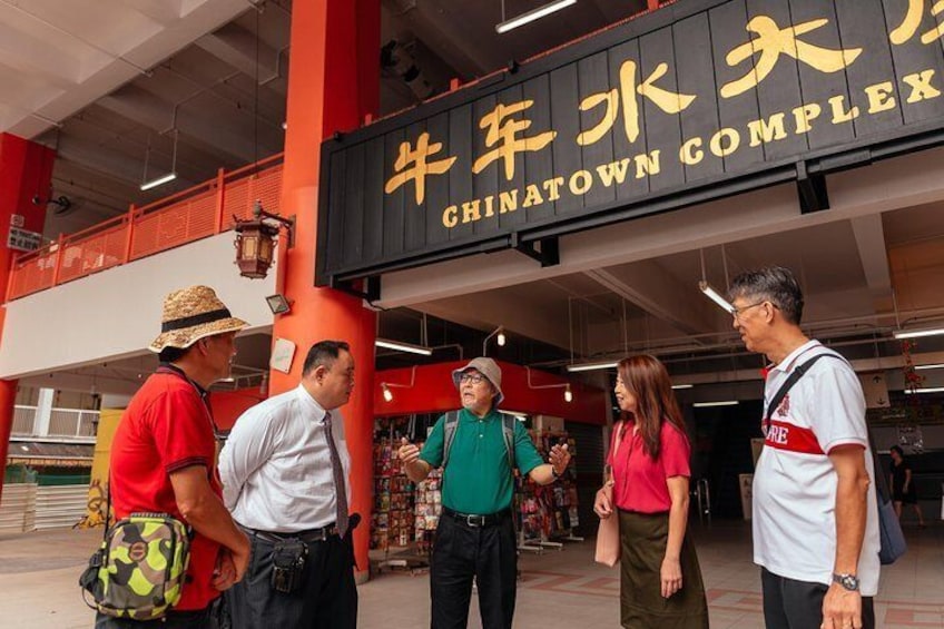 Singapore's Private Hawker Centre Food Tour: Tastings & Secrets