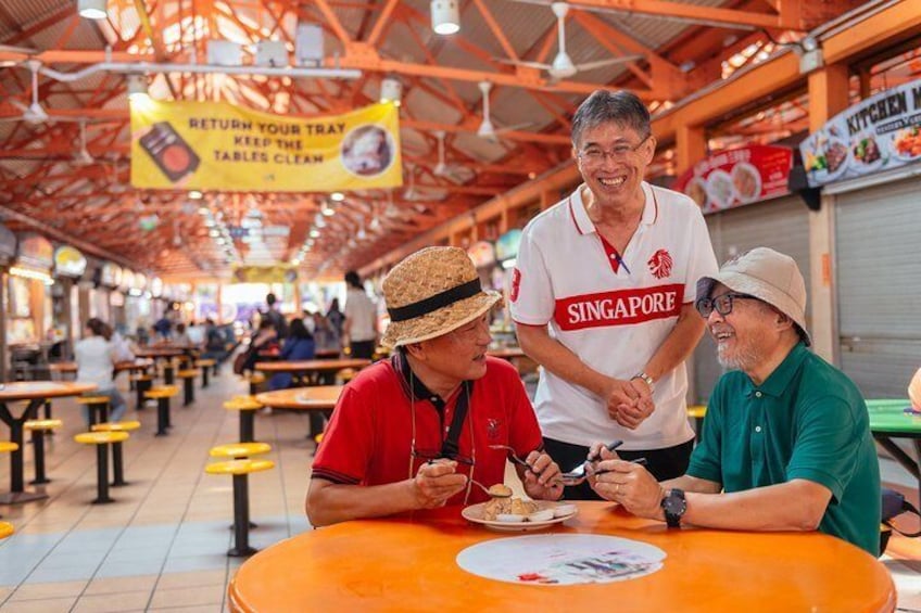 Singapore's Private Hawker Centre Food Tour: Tastings & Secrets