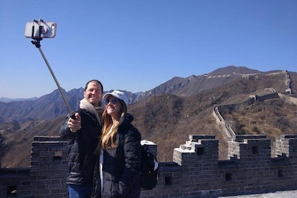 3 Sections Day Tour to Mutianyu, Huanghuacheng, Xiangshuihu Great Wall Hiki...