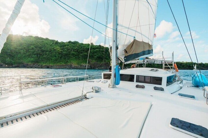 Private Catamaran Yacht to Phi Phi Islands