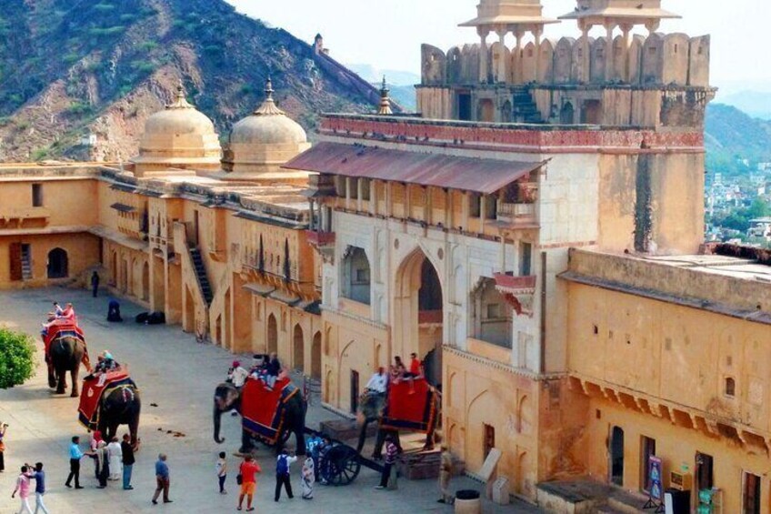 Private Jaipur sightseeing Tour by Car - All Inclusive