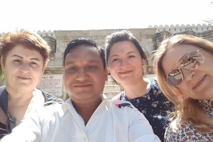 One Day Udaipur Local Sightseeing Trip by Cab