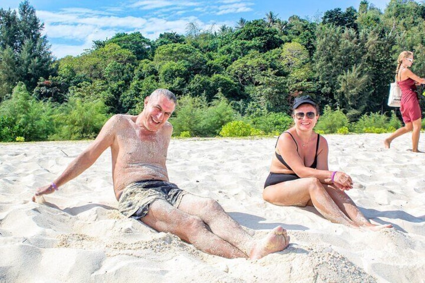 Snorkel by the beach, swim or relax on the beach of Bamboo Island