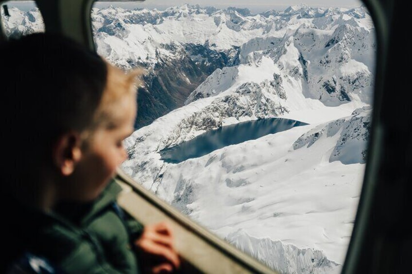 Milford Sound Cruise with Round-Trip Flights from Queenstown