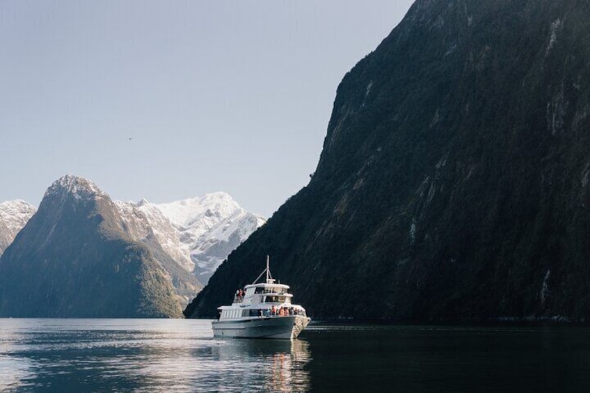 Milford Sound Cruise with Round-Trip Flights from Queenstown