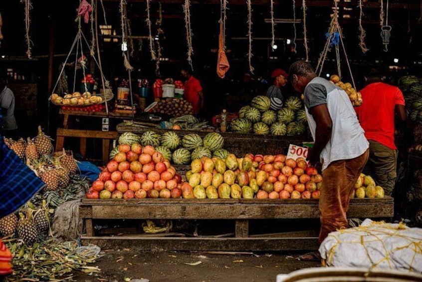 Dar es Salaam Tuk-Tuk Food Tour: Taste the City’s Flavors!