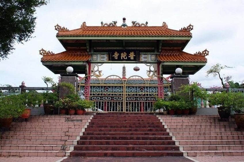 Poh Toh Tze Buddhist temple