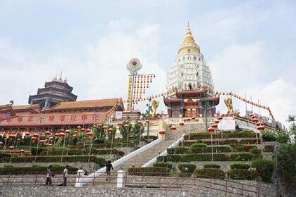 Half-Day Penang Kek Lok Si Temple Private Tour