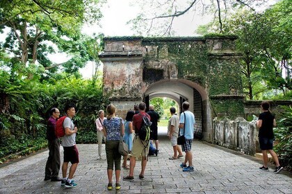 Singapore Battlebox and Fort Canning Hill Tour