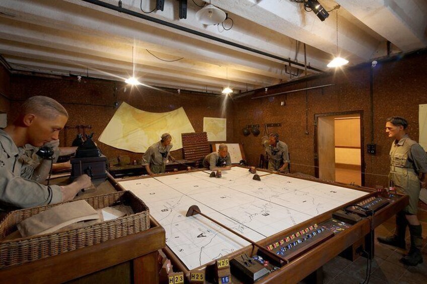 Singapore Battlebox and Fort Canning Hill Tour