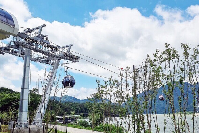 Samaksan Mountain Lake Cable car