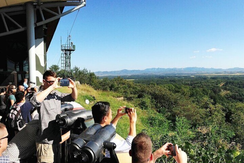 Korean DMZ Tour with Expert Tour Guide from Seoul - No shopping