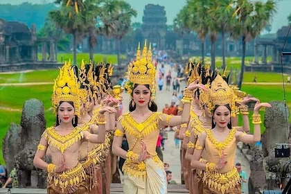 Fulldags-templene i Angkor Small Group Tour