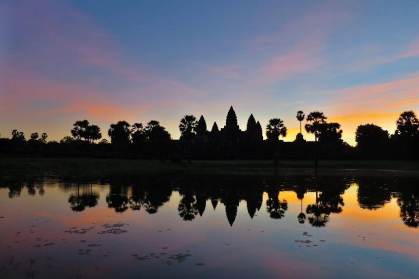 Cool sunrise at Angkor Wat 