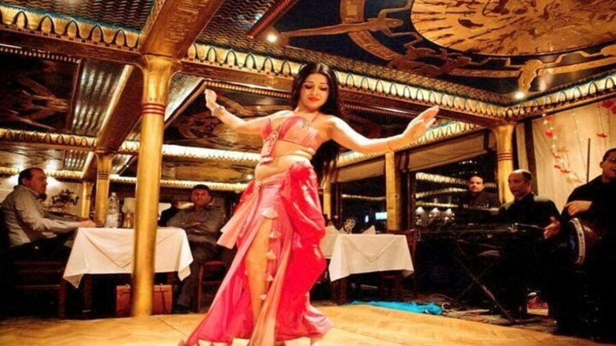 belly dancer on dinner cruise