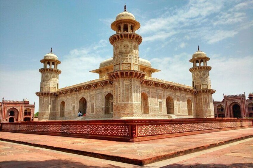 Taj Mahal Tour from Jaipur by Car - Private Day Trip