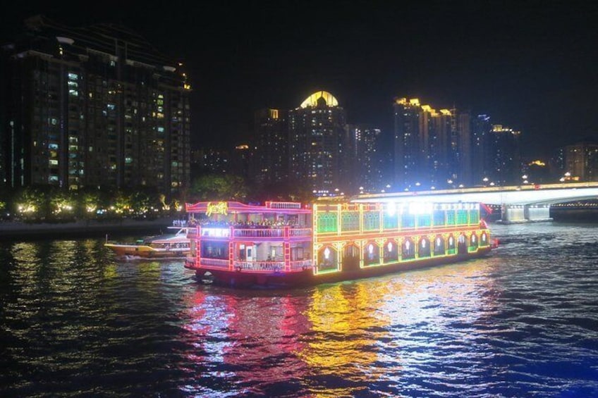 Pearl River Night Cruise in Guangzhou with Private Transfer