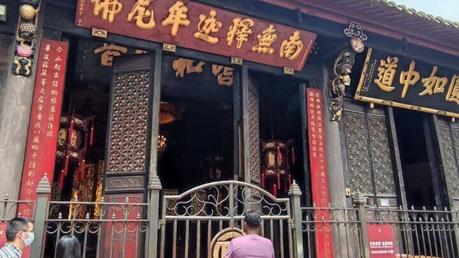 All Inclusive Private Day Tour of Chengdu Old Streets including City Top Attractions