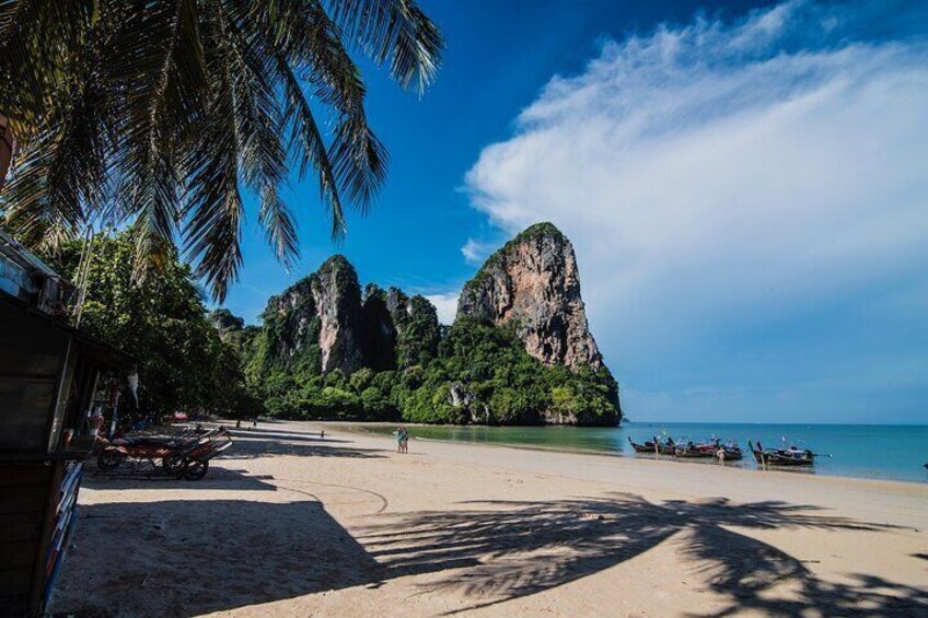 Phi Phi 4 Islands Early Bird by Speedboat Tour from Krabi