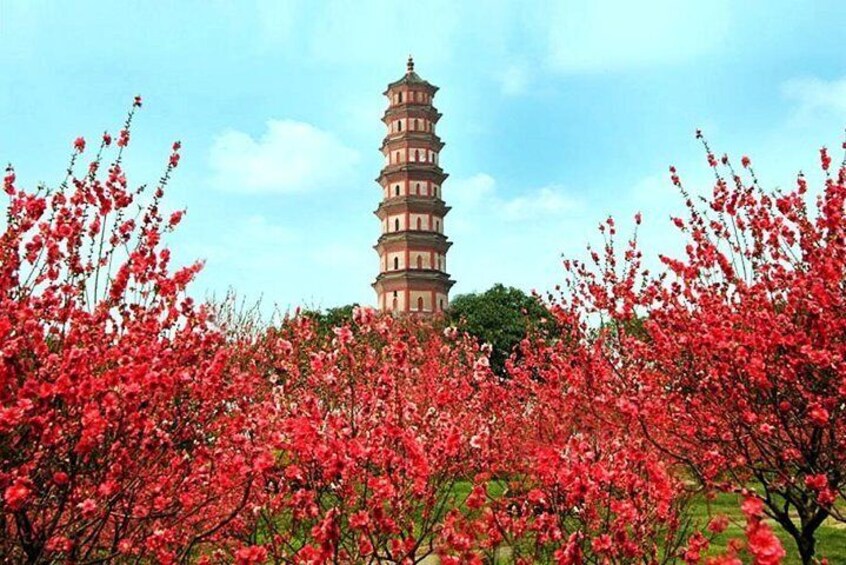 Lianhua Pagoda