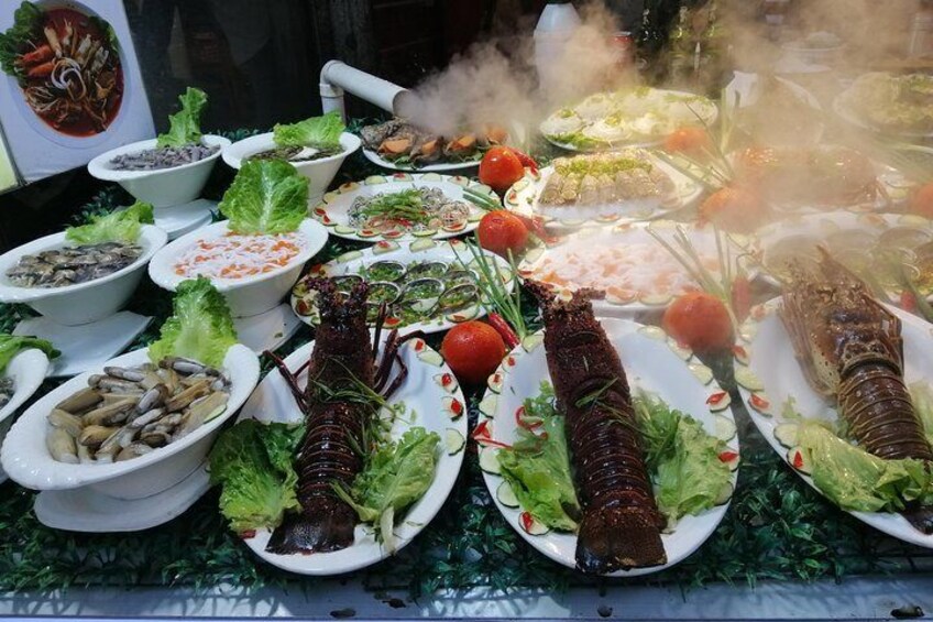 4-Hour Xiamen Private Local Food Market Experience